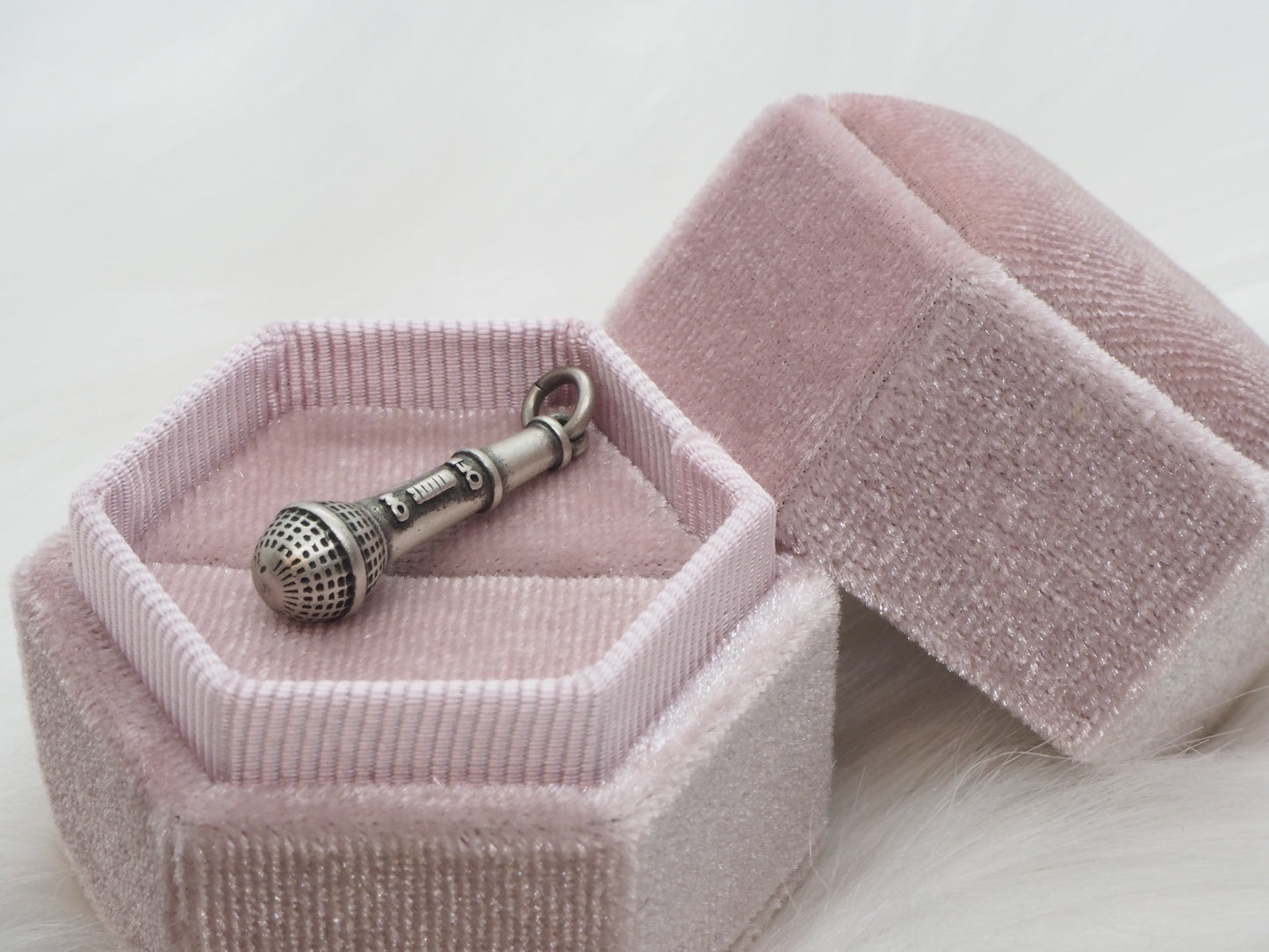 GIOIA BIJOUX | CIONDOLO MICROFONO ARGENTO